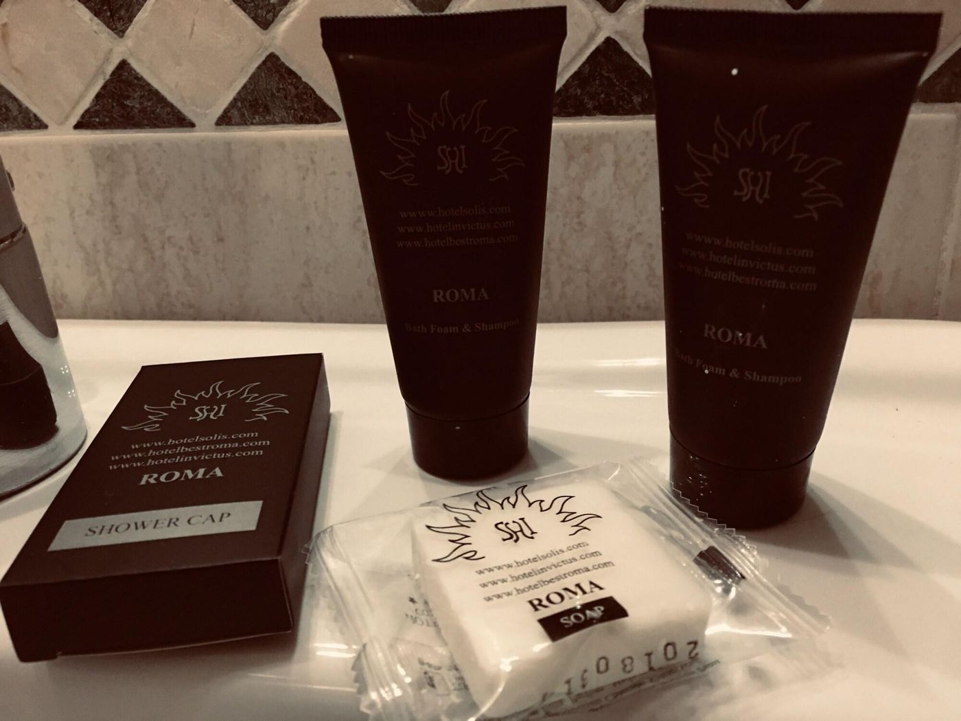 Hs311-Italy-ROME-Room-8