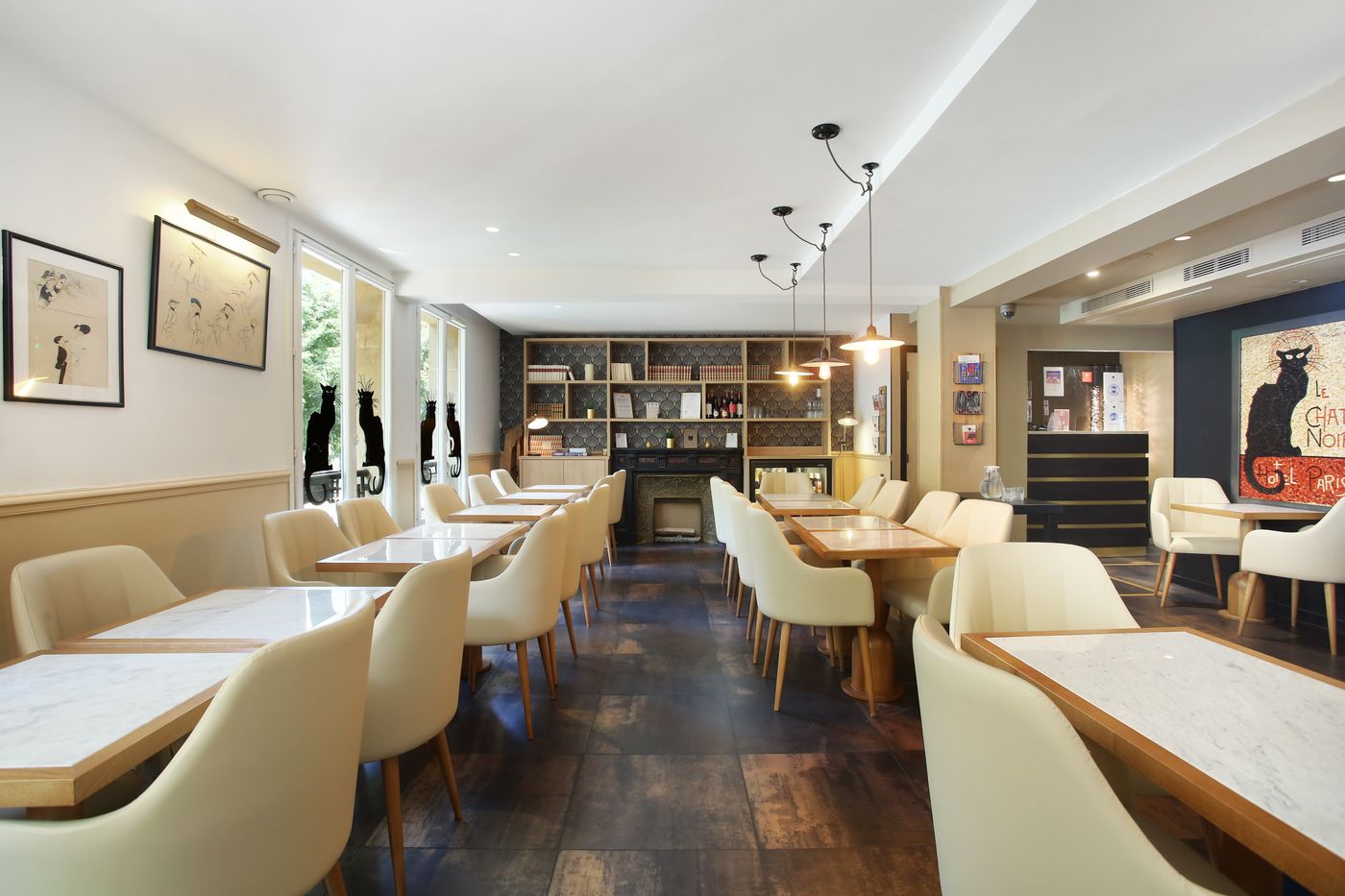 Le-Chat-Noir-Lobby-16