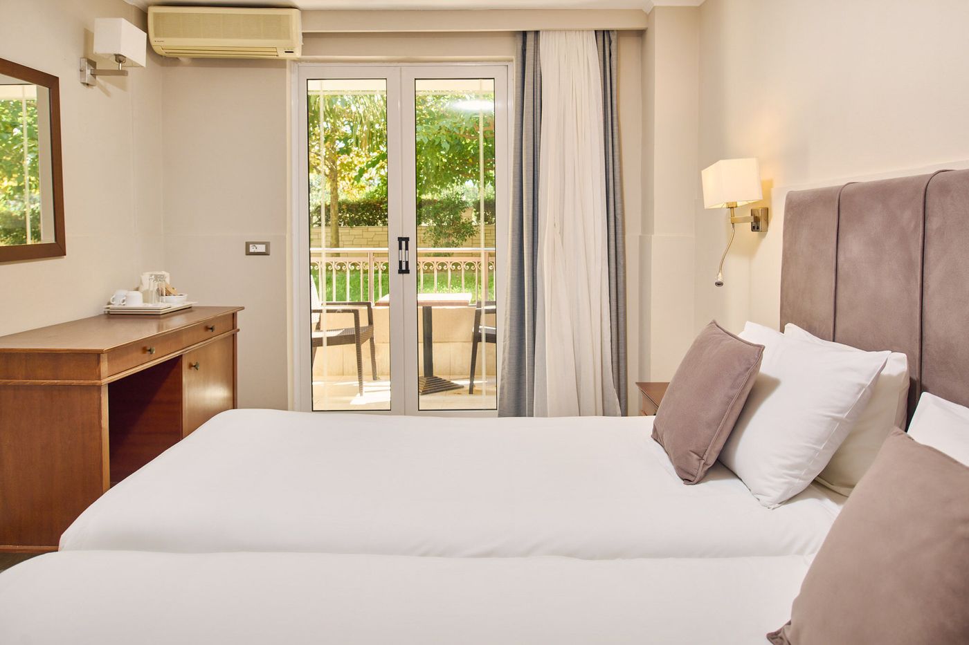 Tsilivi-Beach-Room-24