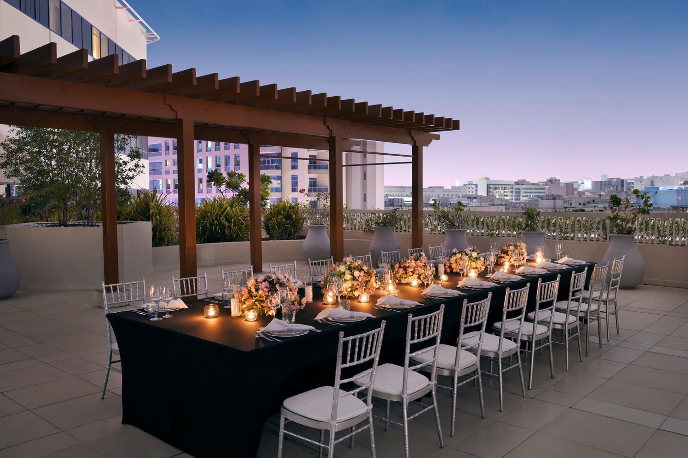 Hotel-Crowne-Plaza-Deira-Restaurant-95