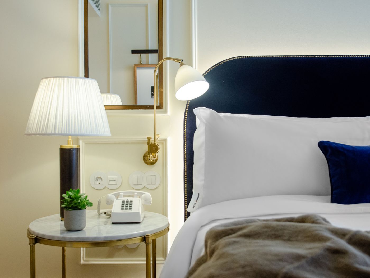 Browns-Avenue-Hotel-Room-38