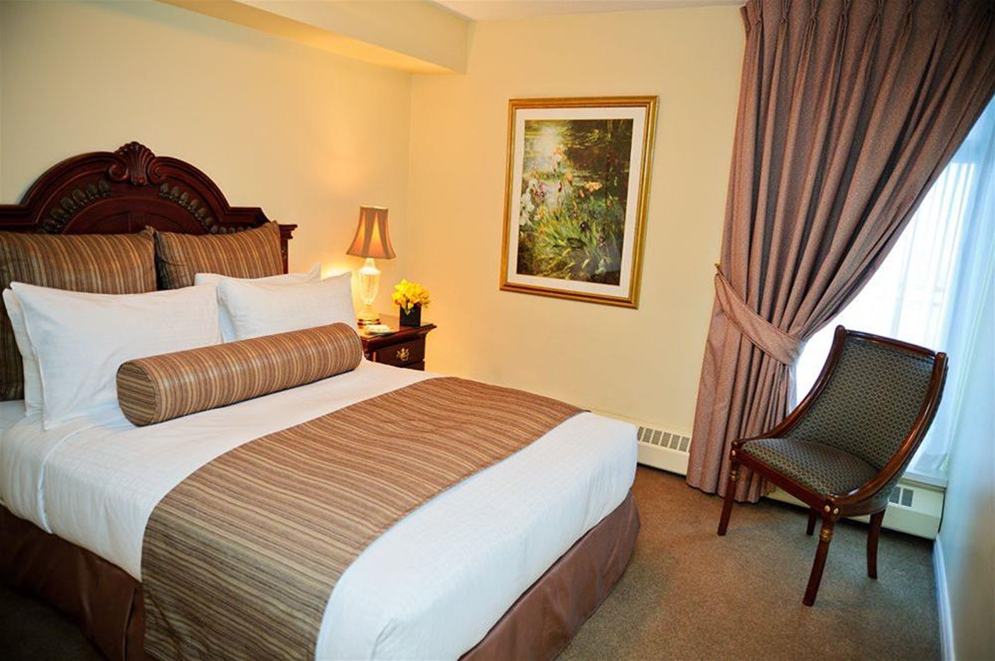 The Waterside Inn-Canada-MISSISSAUGA-Room-10