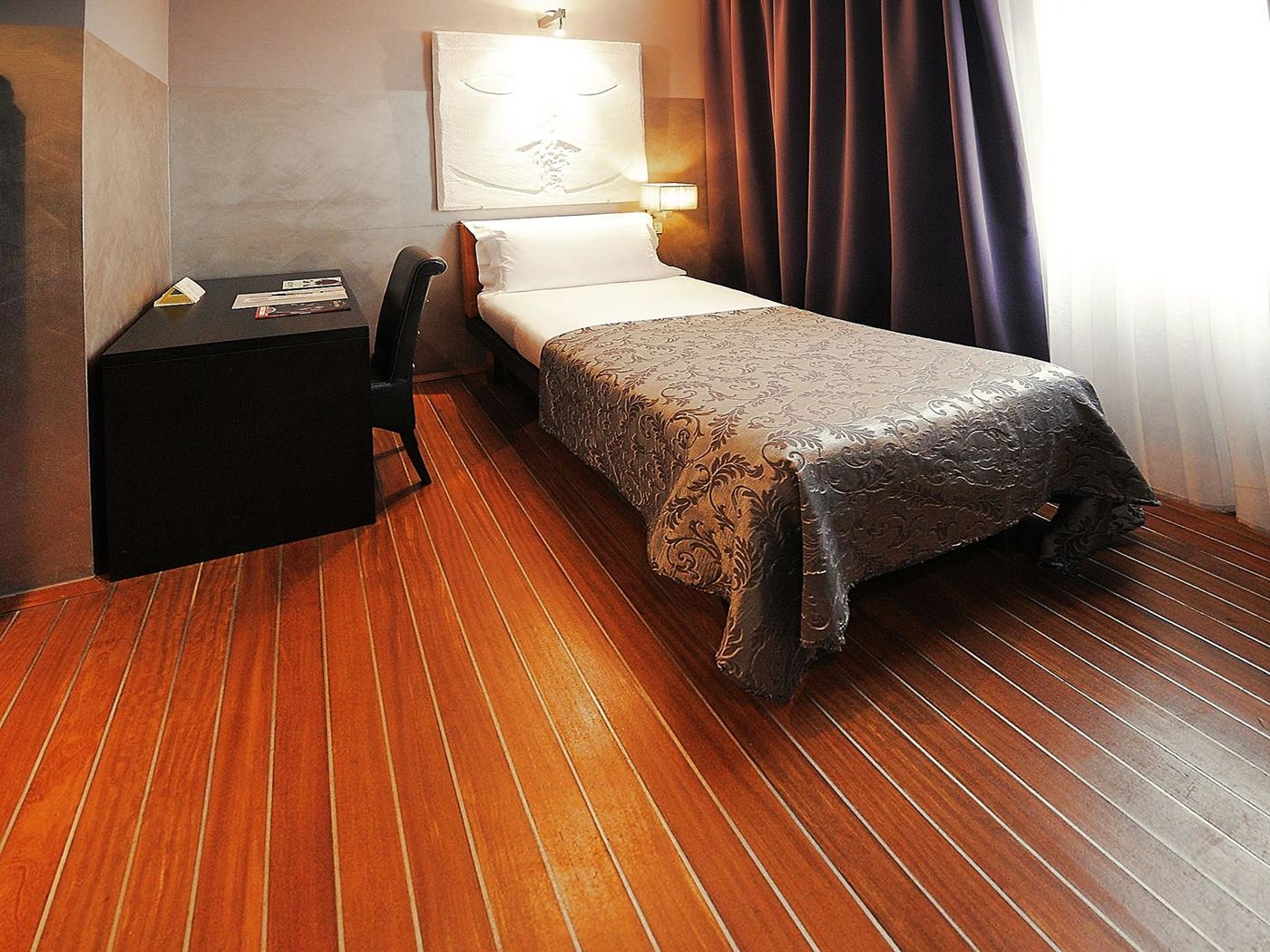 Borghese-Palace-Art-Hotel-Room-20