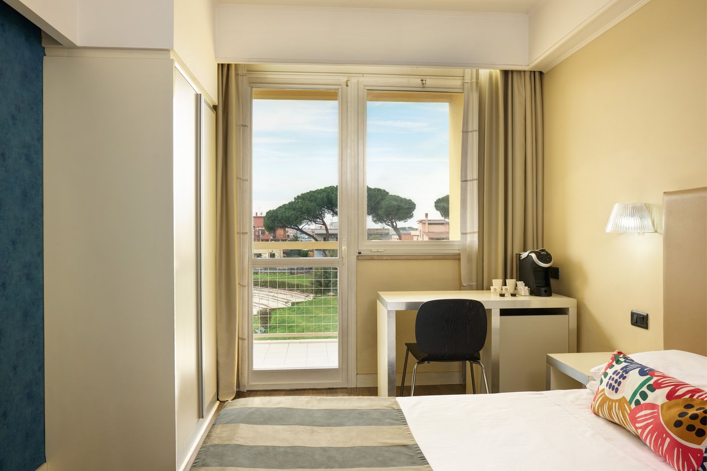 Roma-Tor-Vergata-Hotel-Room-7