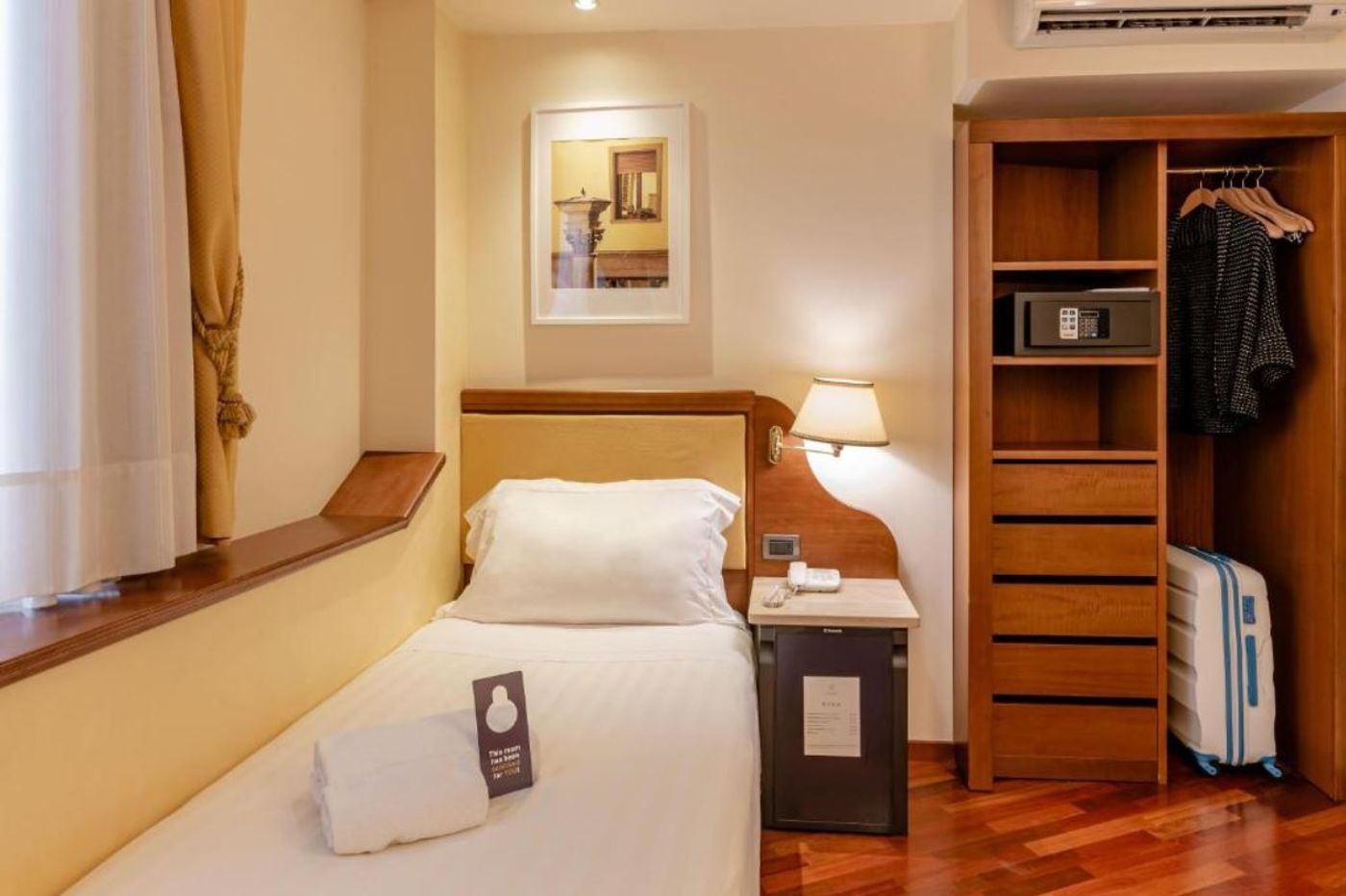 Pitti-Palace-al-Ponte-Vecchio-Room-19