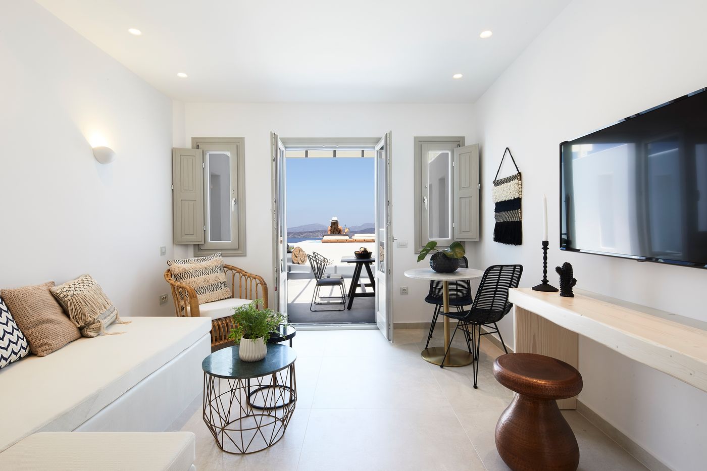 Phos-The-Boutique-Luxury-Hotel---Villas-Room-22