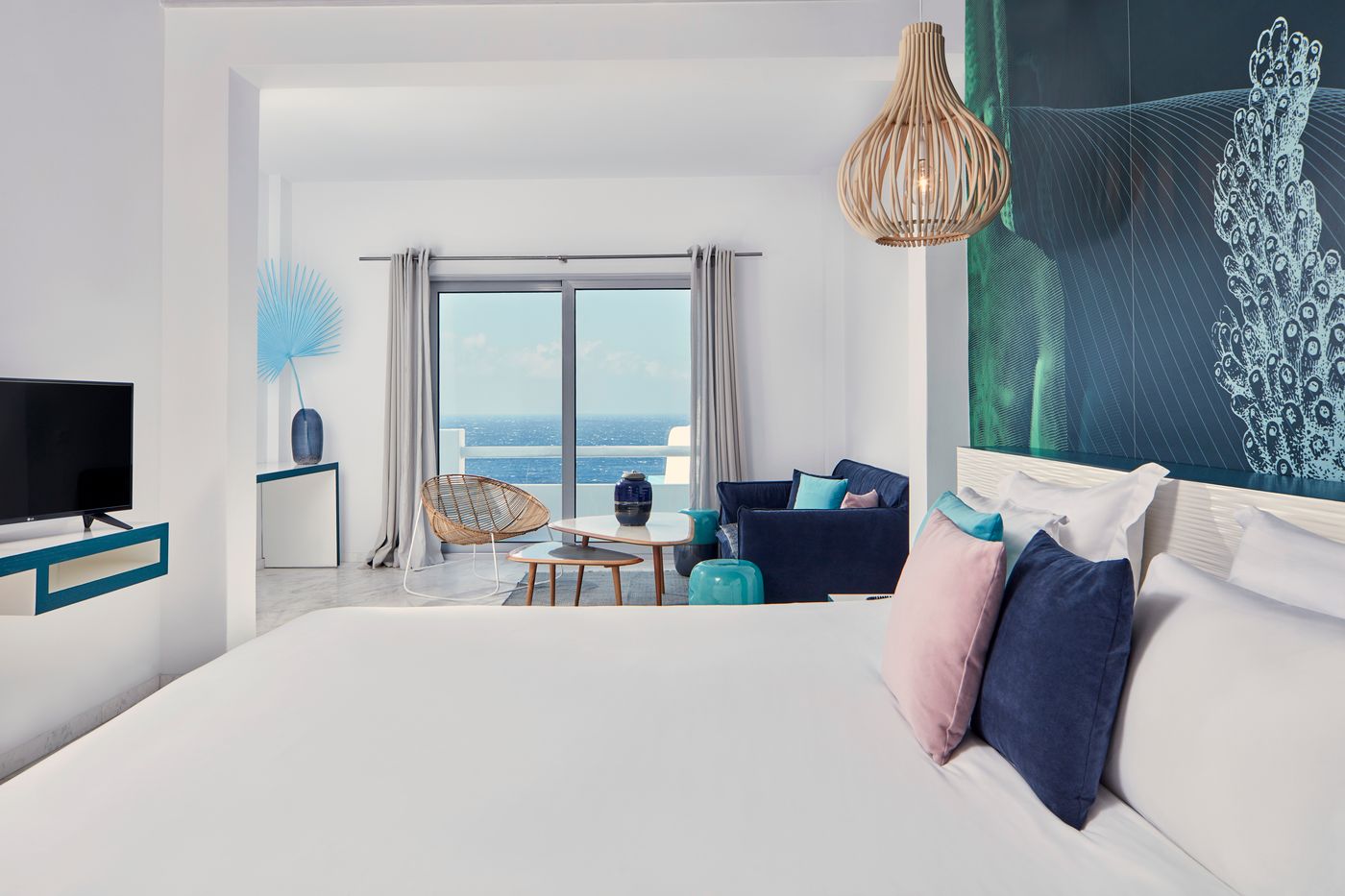 Kouros-Hotel---Suites-Room-25