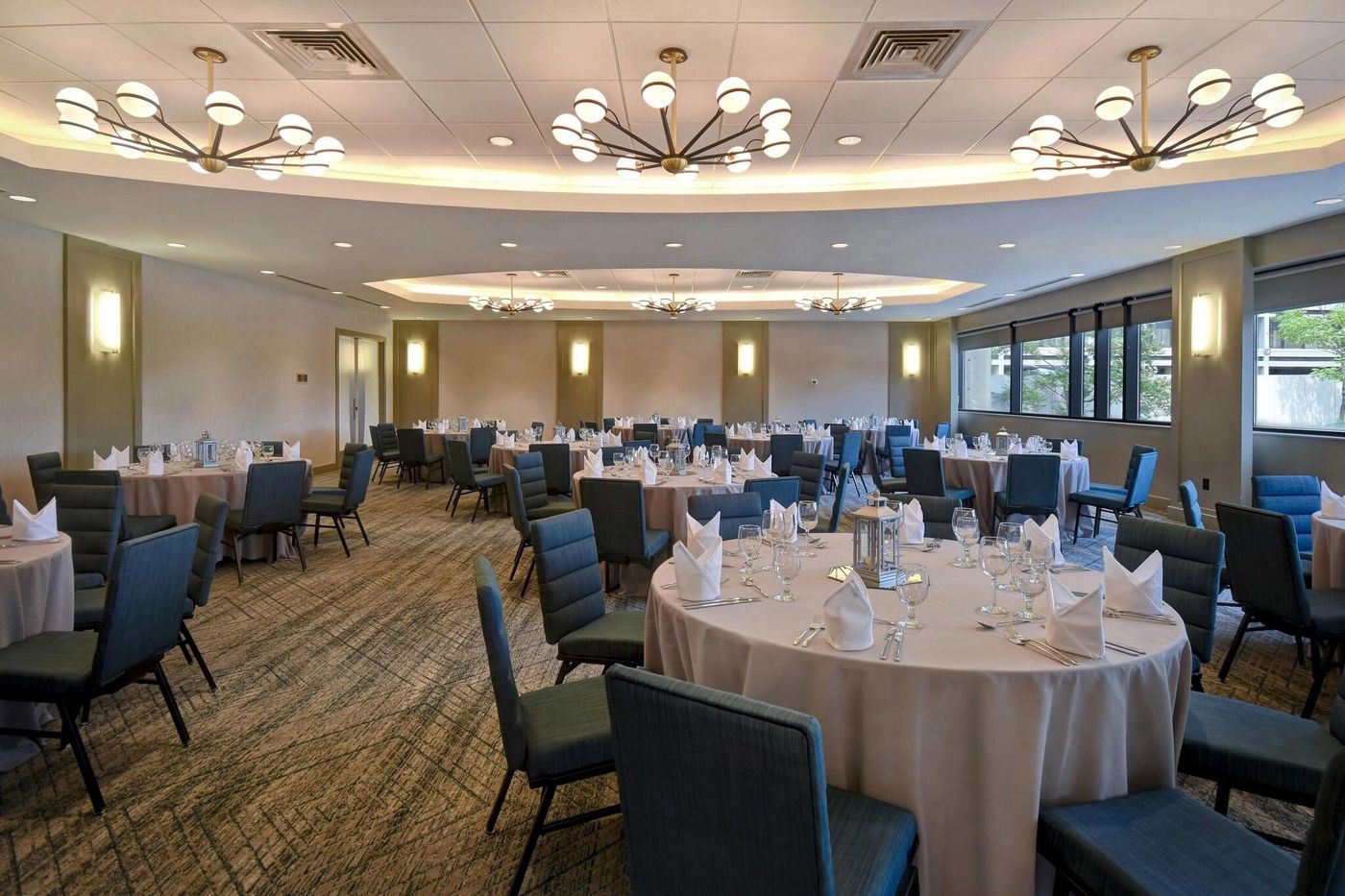 Crowne-Plaza-Boston-Newton-Hotel-Conferences-45