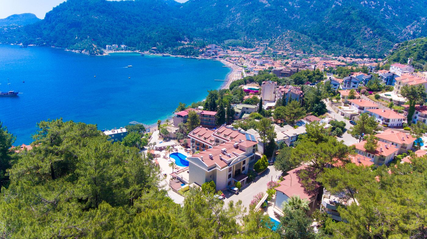 Meril-Hotel-General-view-60