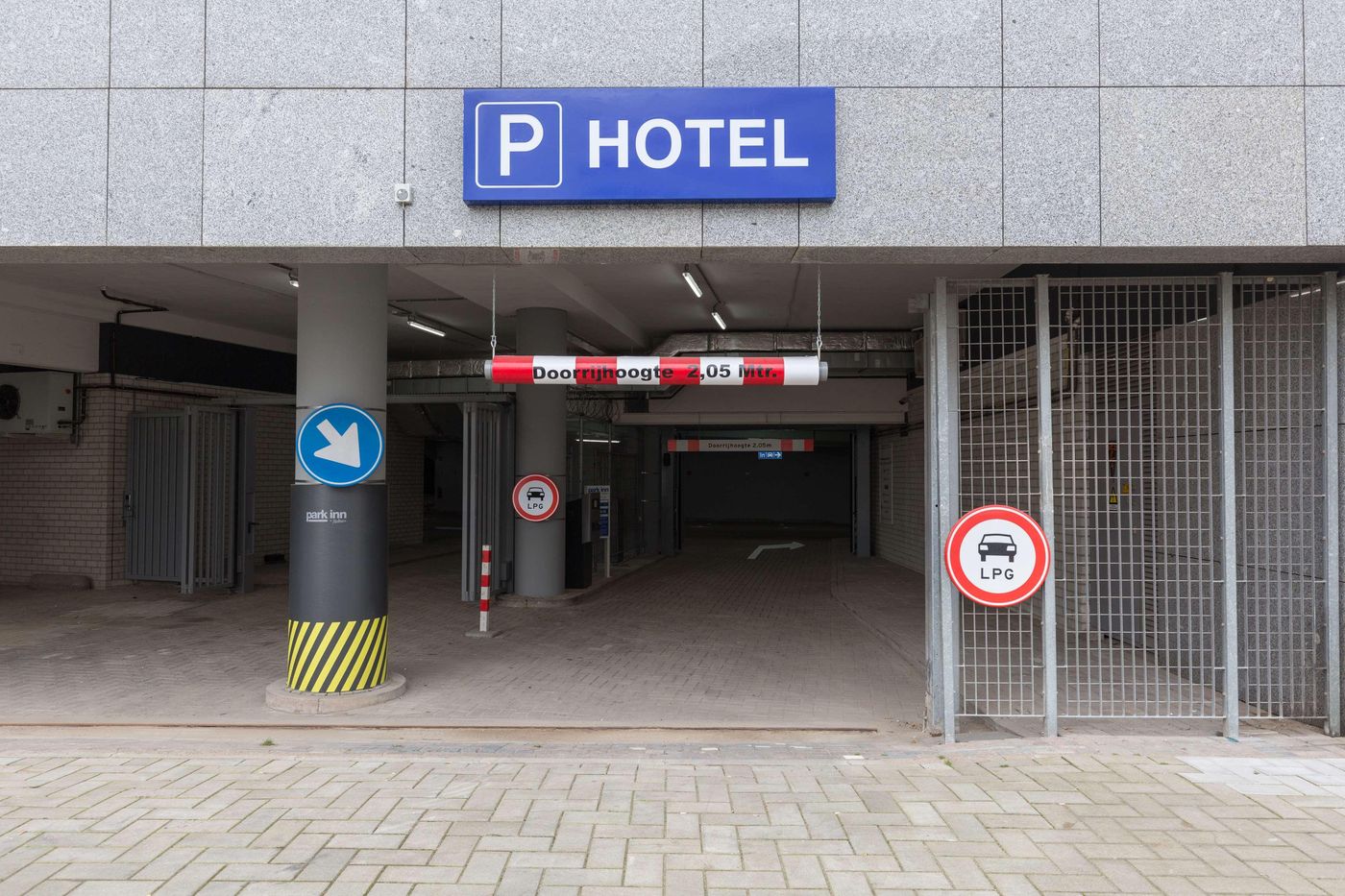 Park-Inn-By-Radisson-Amsterdam-City-West-Sports-and-Entertainment-68