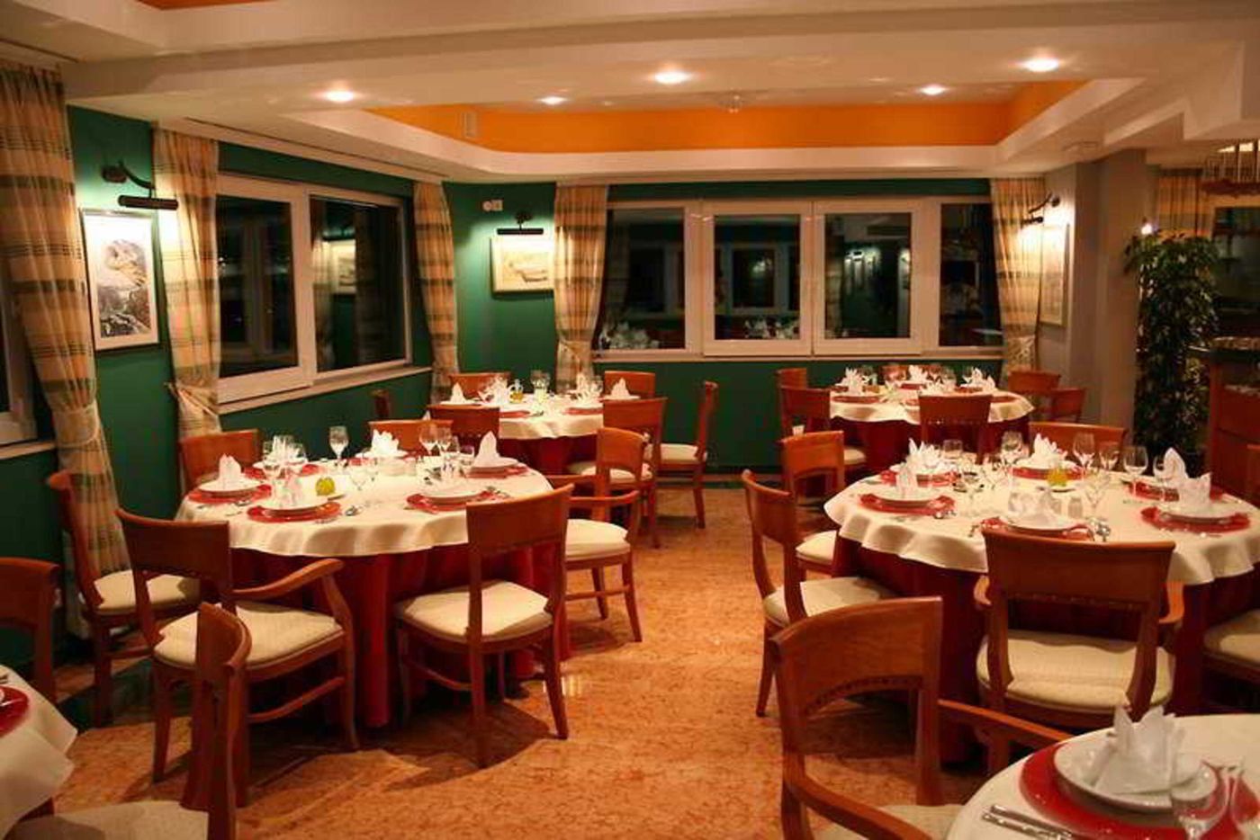 Villa-Dvor-Restaurant-41