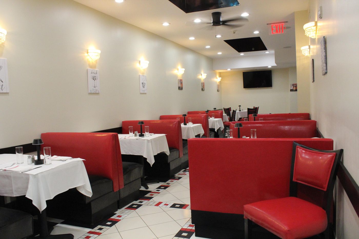 Holiday-Inn-NYC---Lower-East-Side-Restaurant-22