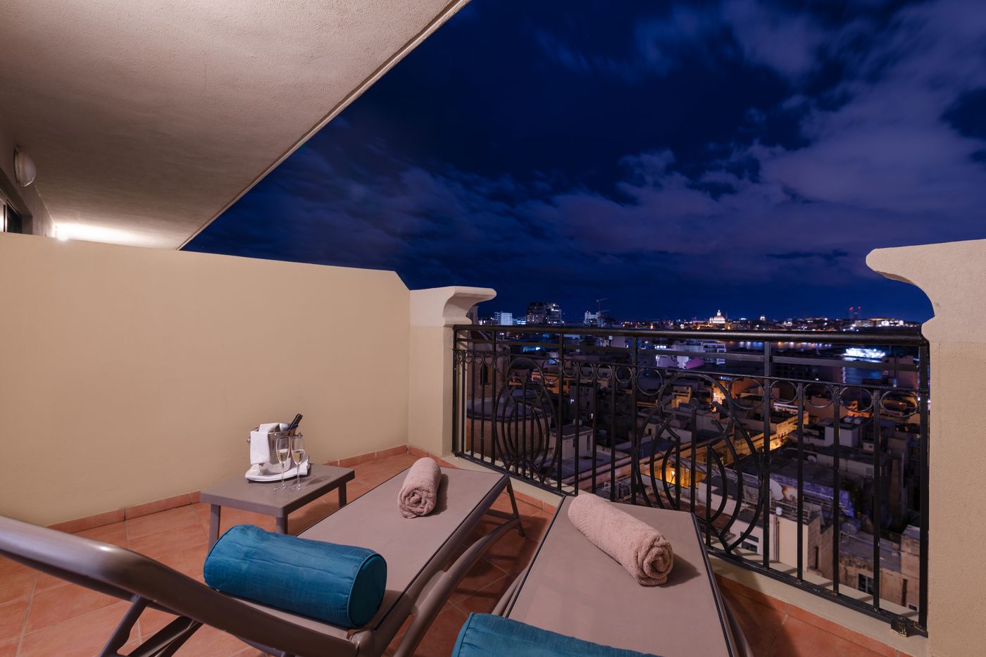 The-Palace-Hotel-Room-78