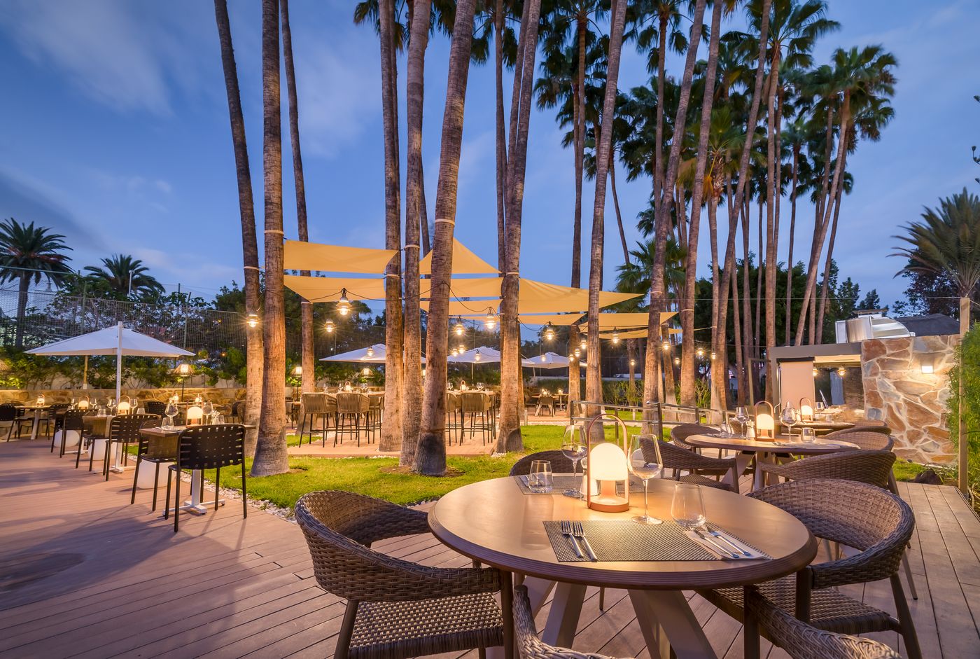 Barcelo-Margaritas-Royal-Level-Restaurant-14
