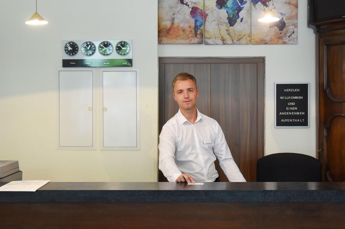 SCHUMACHER - Germany - DUSSELDORF - Lobby - 10