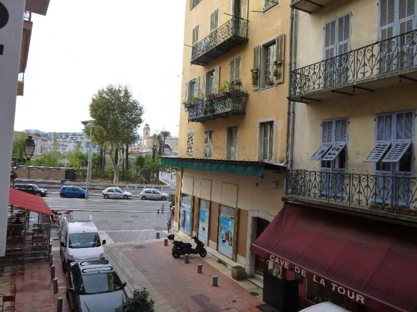 Villa-La-Tour-Terrace-2