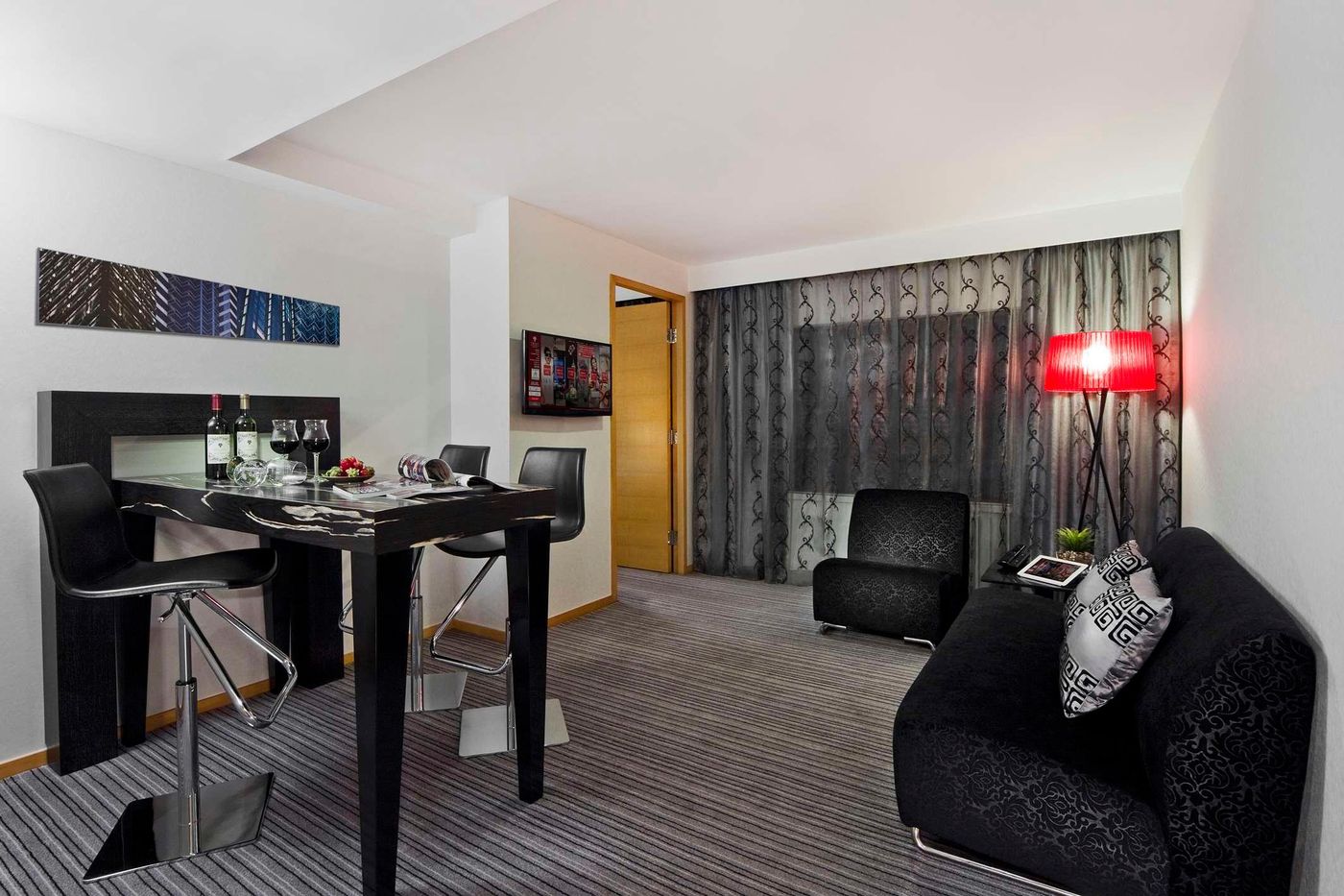 Kew-Green-Hotel-Wanchai-Hong-Kong-Room-2