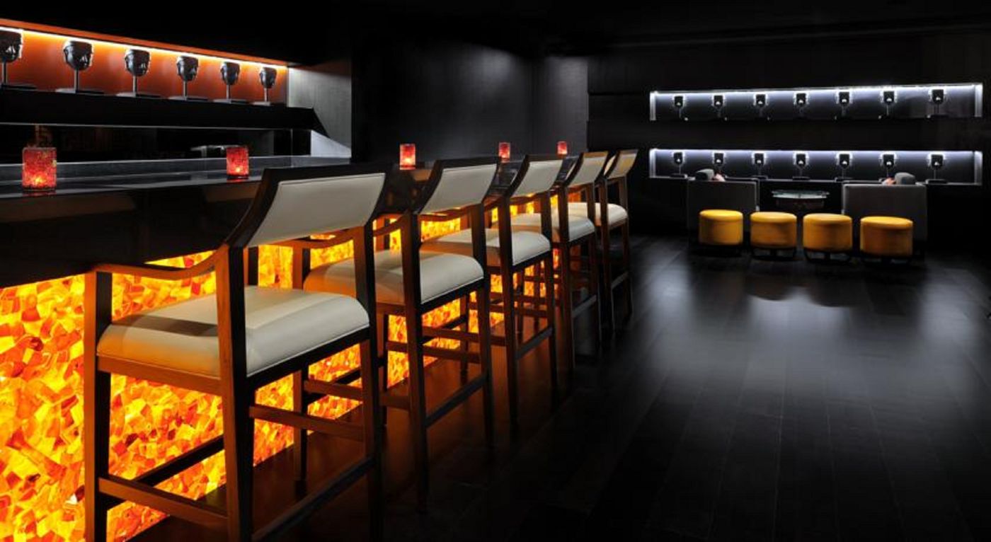 JW-Marriott-Hotel-Dubai-Restaurant-15