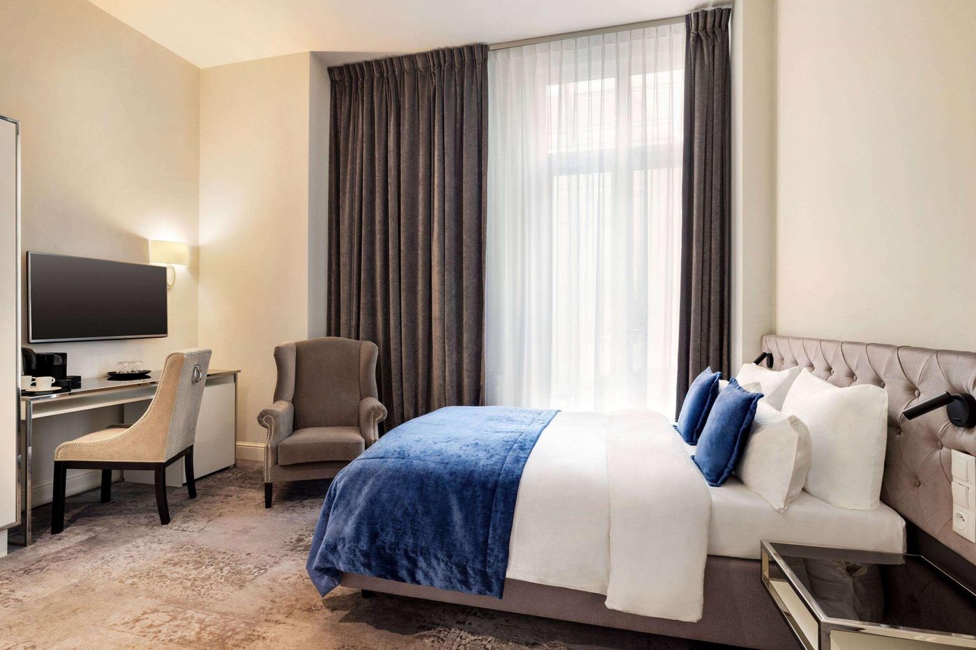 Wyndham-Grand-Krakow-Old-Town-Room-28