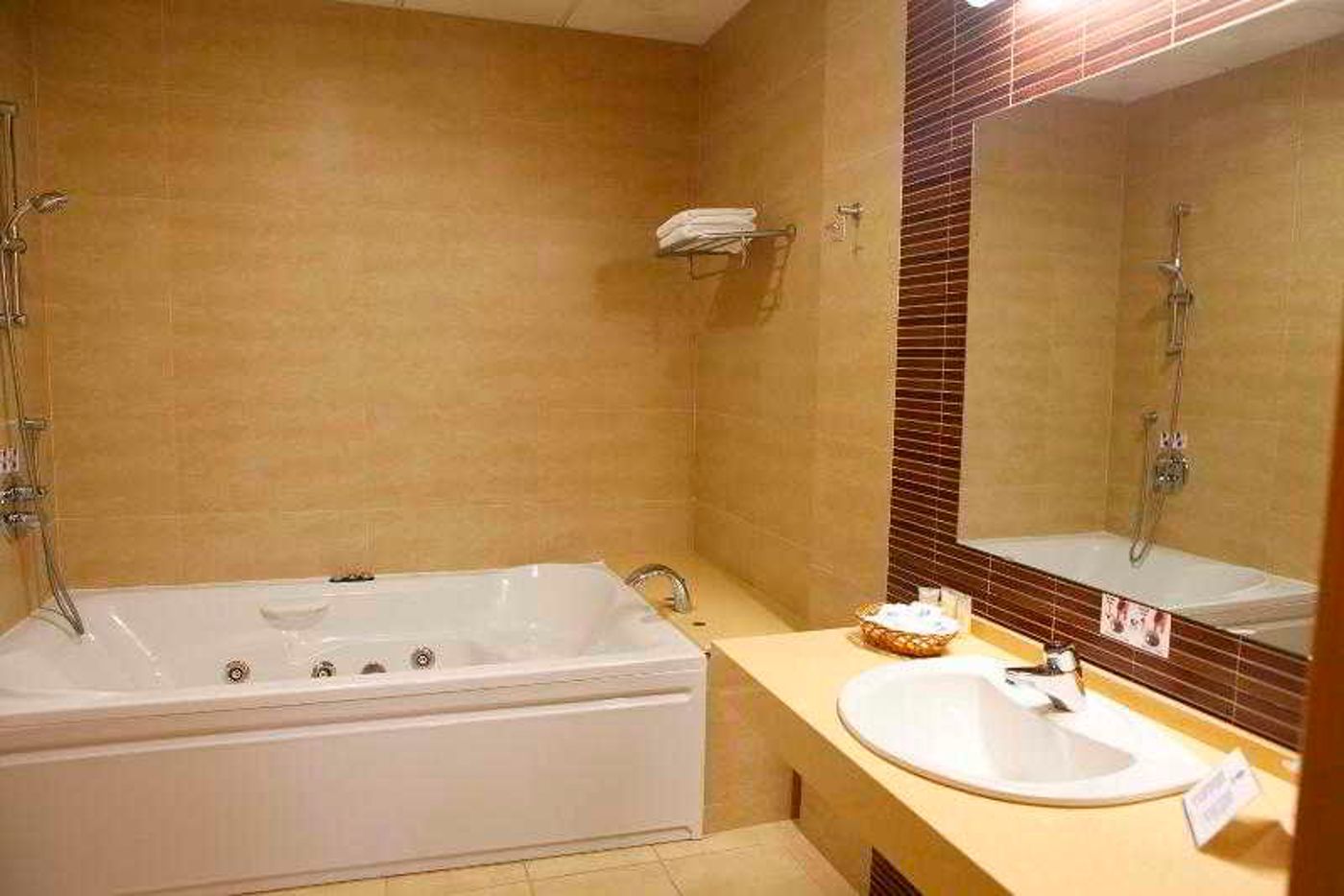 Adiafa-Hotel-Room-10