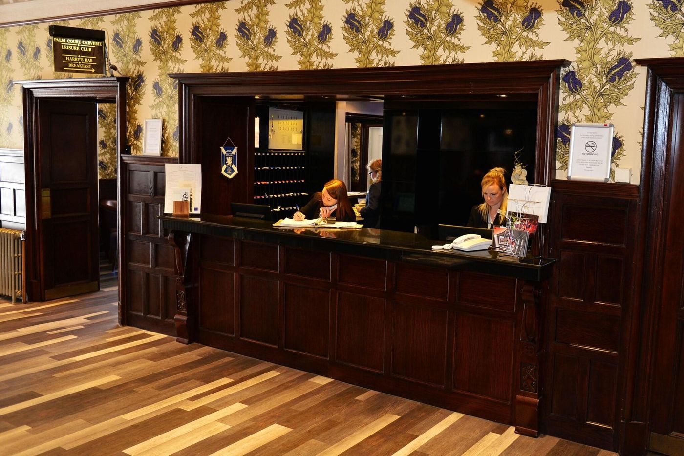 Glynhill Hotel & Spa-United Kingdom-GLASGOW-Lobby-4