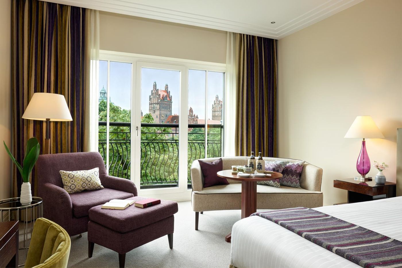 The-Charles-Hotel-Room-40