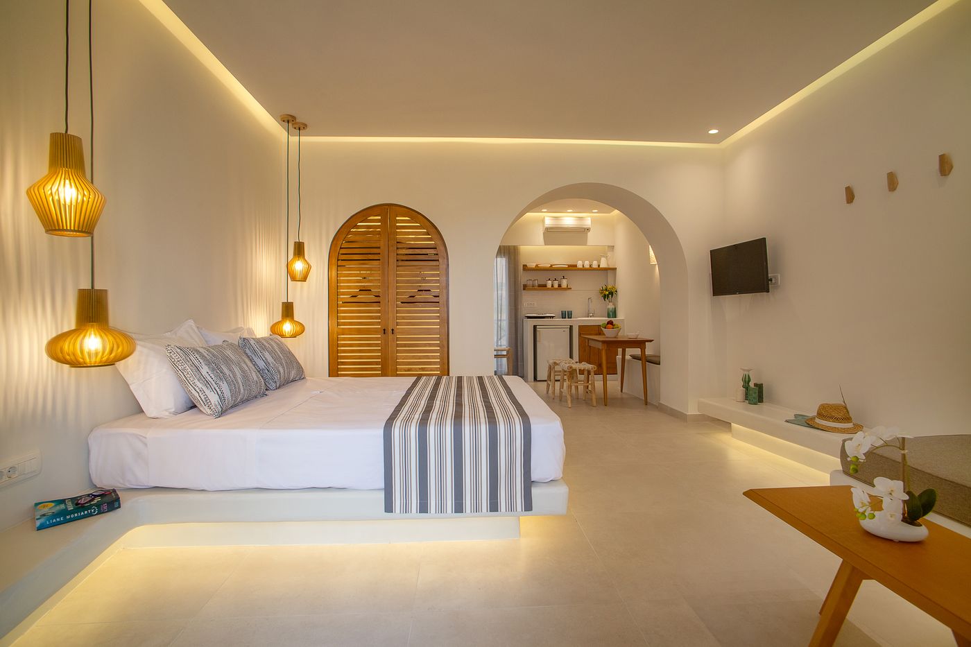 Margarenia-Studios-Room-18