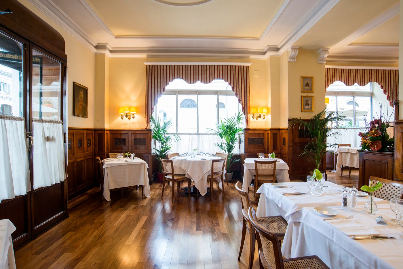 Bettoja-Hotel-Massimo-d-Azeglio-Restaurant-50