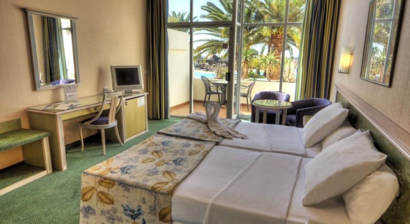 Beatriz-Costa-Teguise---Spa-Room-24