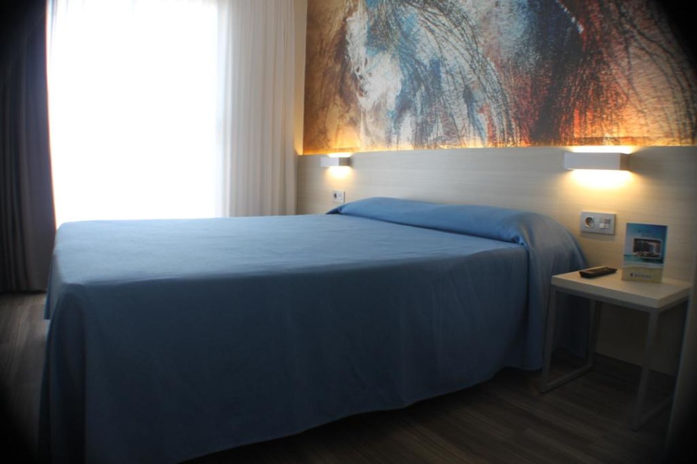 Riviera-Hotel-Room-32