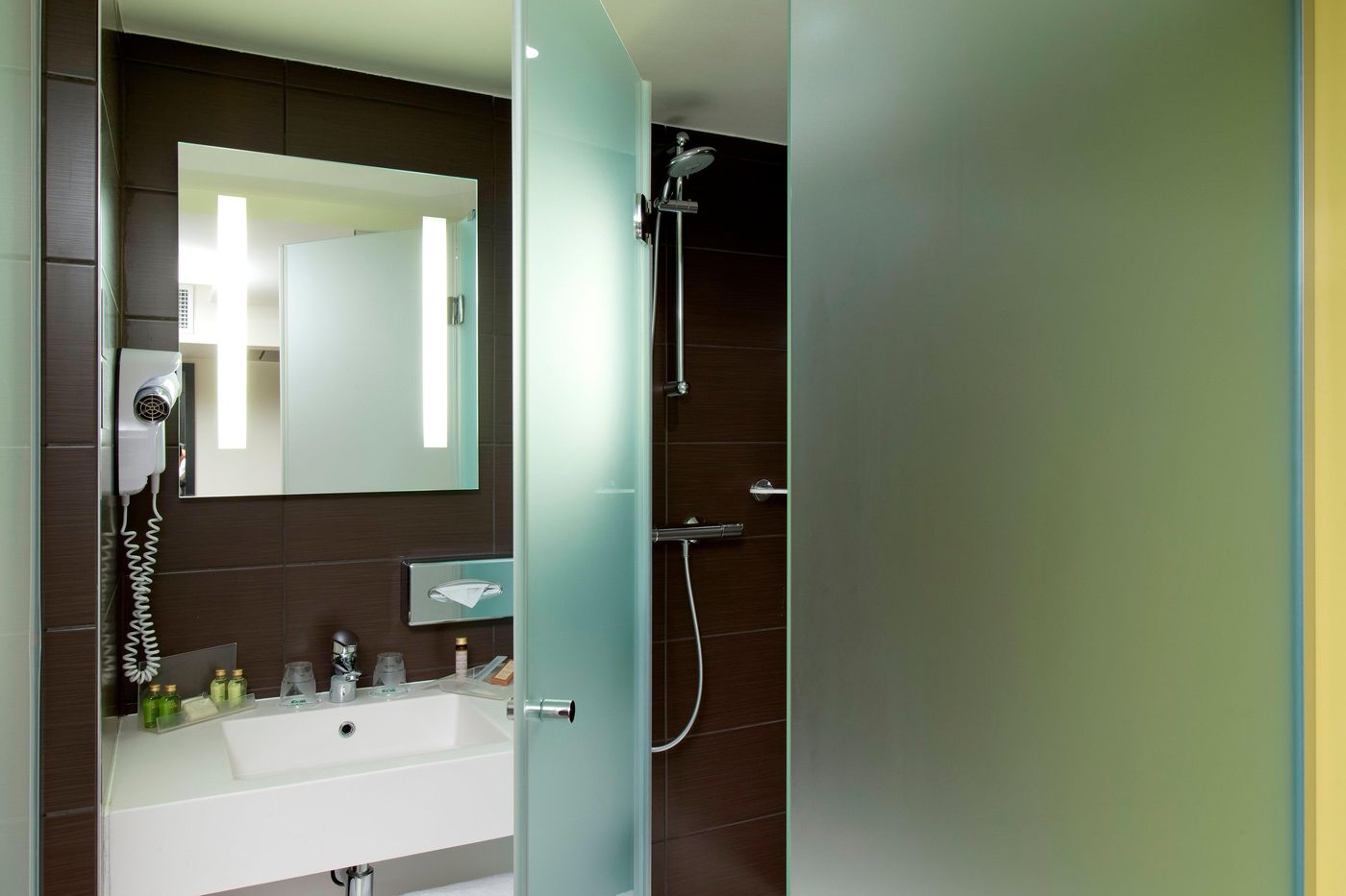 Holiday-Inn-Paris-Opera---Grands-Boulevards-Room-40