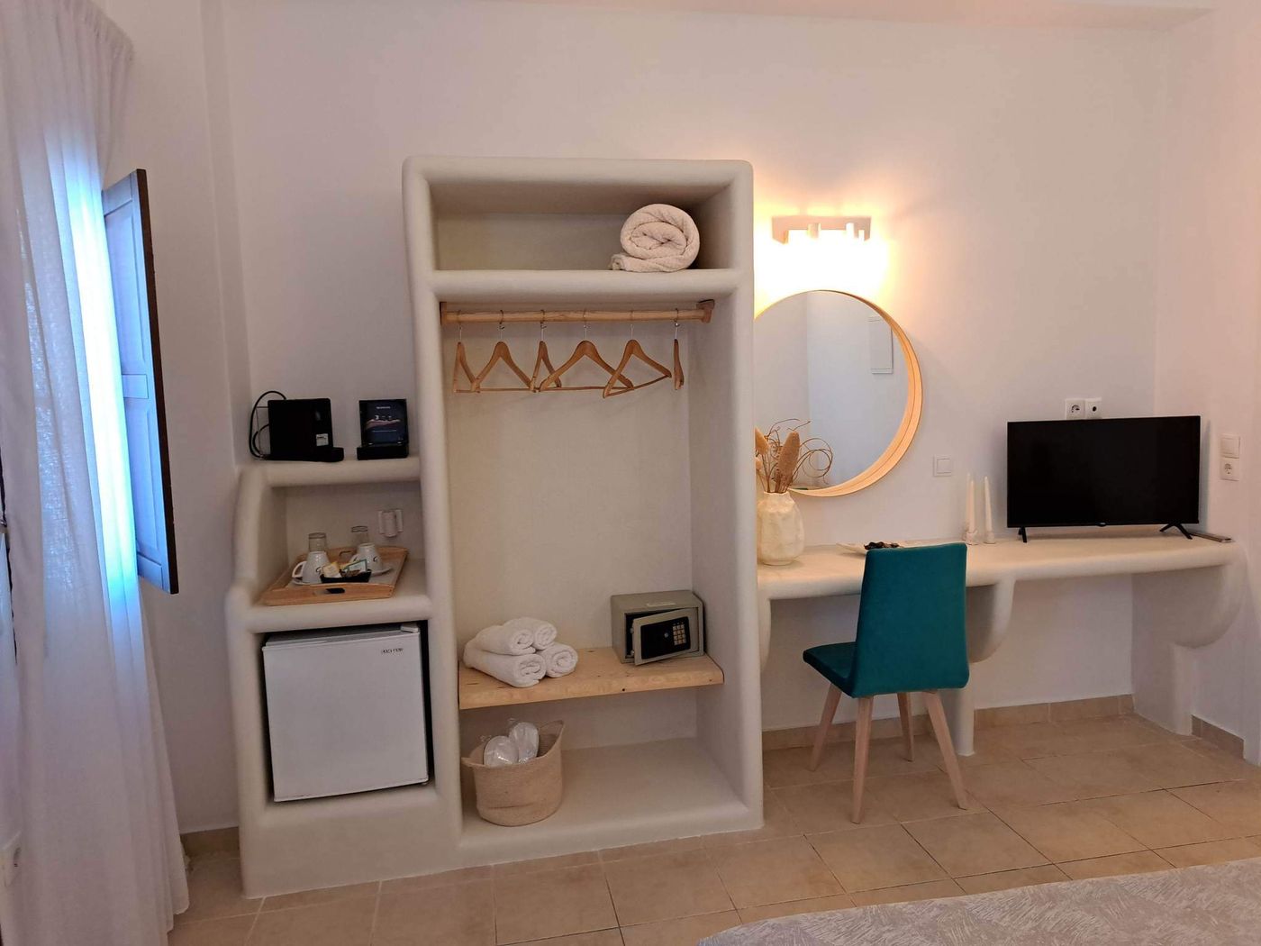 Amerisa-Suites-Room-17