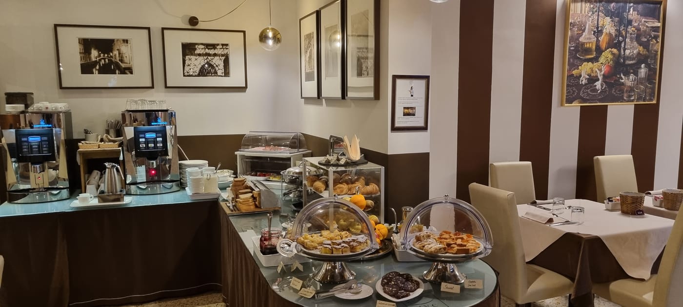 Unaway-Ecohotel-Villa-Costanza-Venezia-Restaurant-21