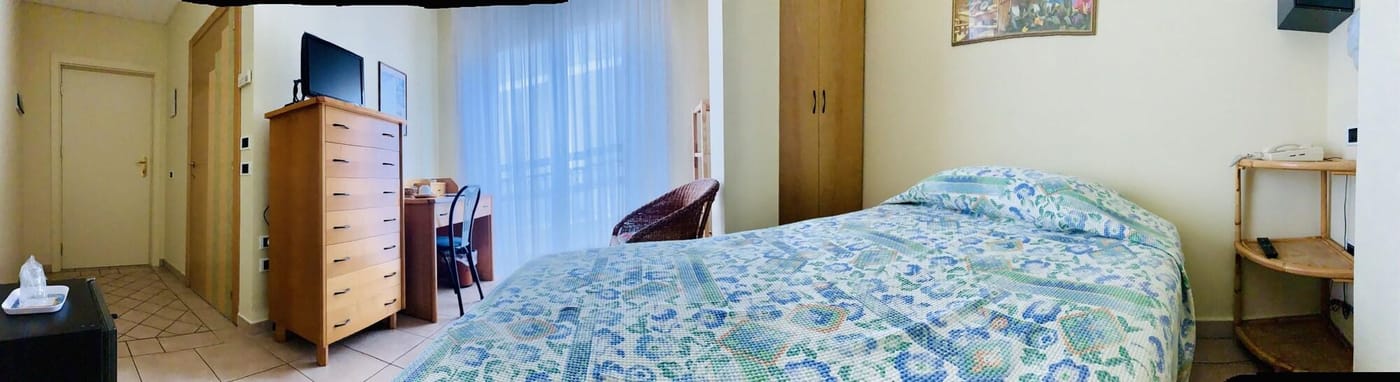 Hotel-La-Pergola-Room-17