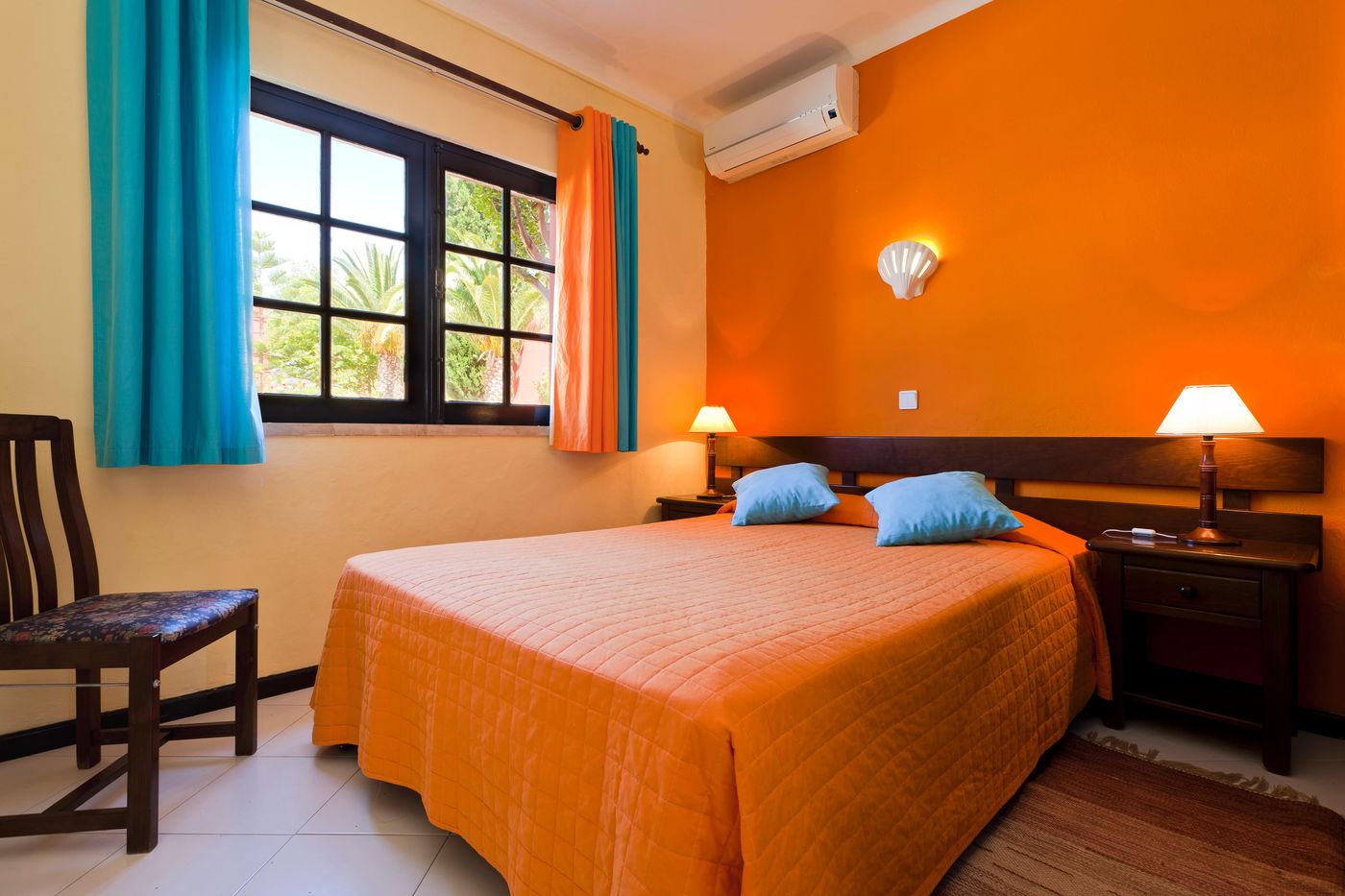 Colina-Village-Room-14