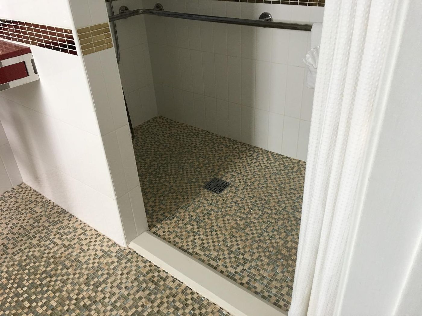 Grafton-On-Sunset-Room-36