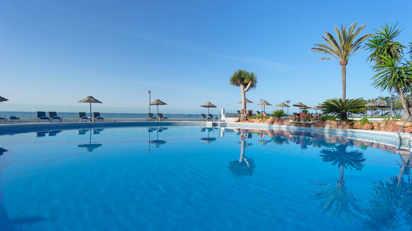 Estival-Torrequebrada-Pool-2