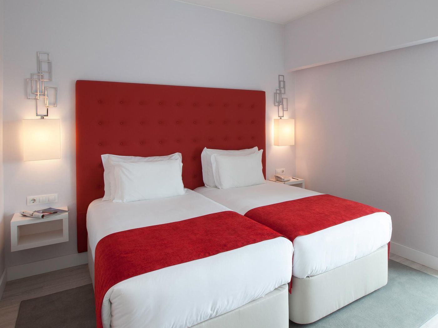 Lutecia-Smart-Design-Hotel-Room-14