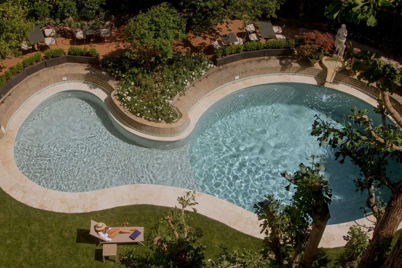 Autograph-Collection-Sina-Villa-Medici-Pool-80