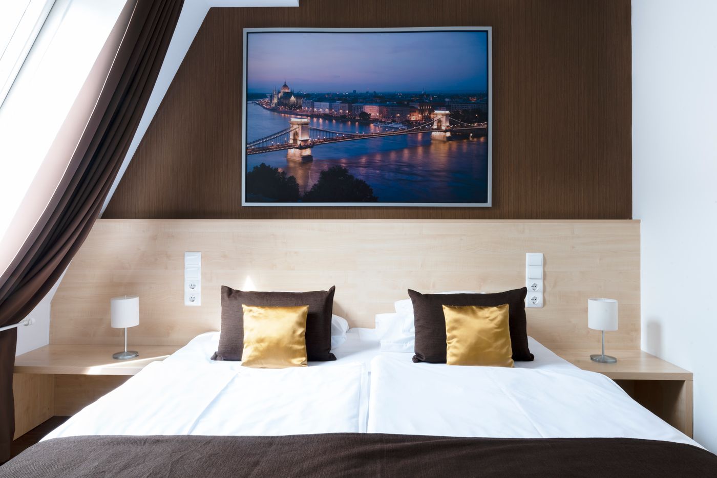Promenade-City-Hotel-Room-13