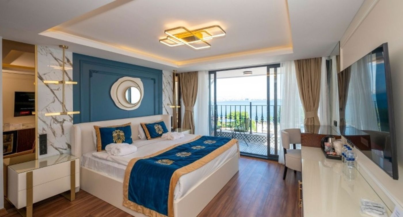 The-Byzantium-Hotel---Suites-Room-41