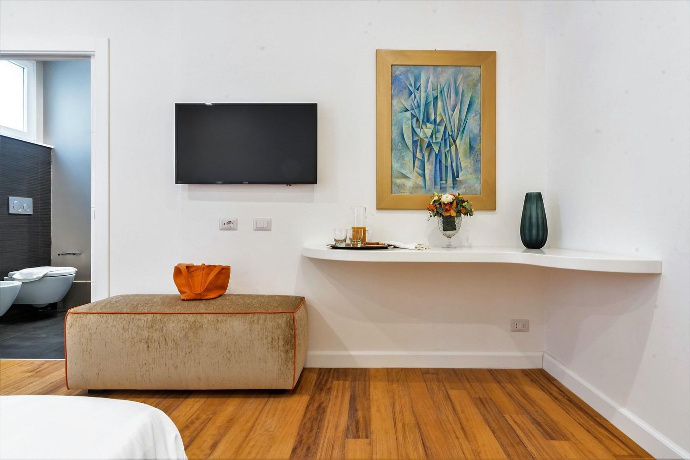 900-Piazza-Del-Popolo-Room-27