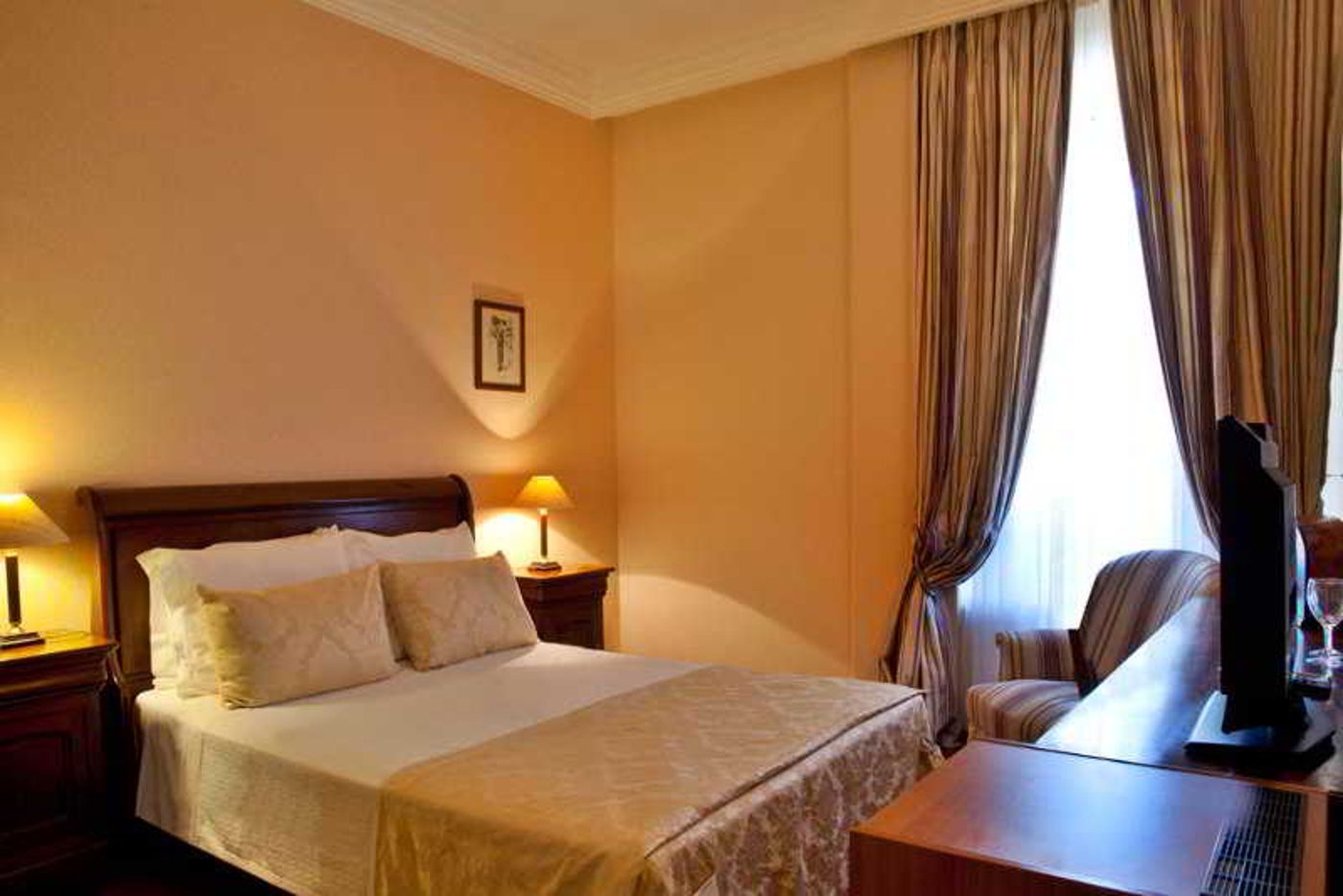 Turim-Club-D-Azeit-o-Hotel-Room-16