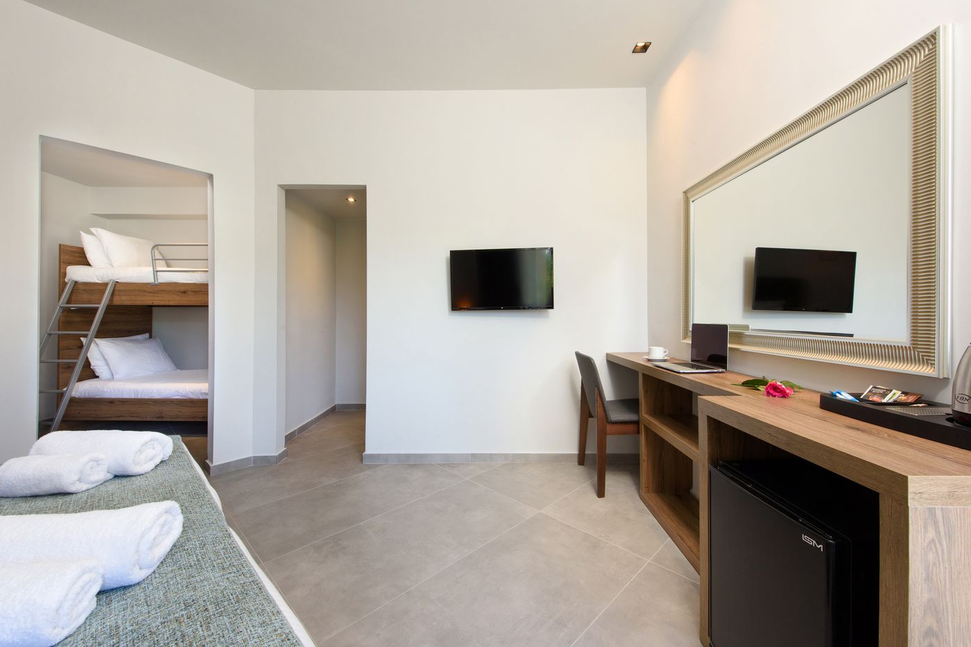 The-Royal-Grand-Hotel-Room-38