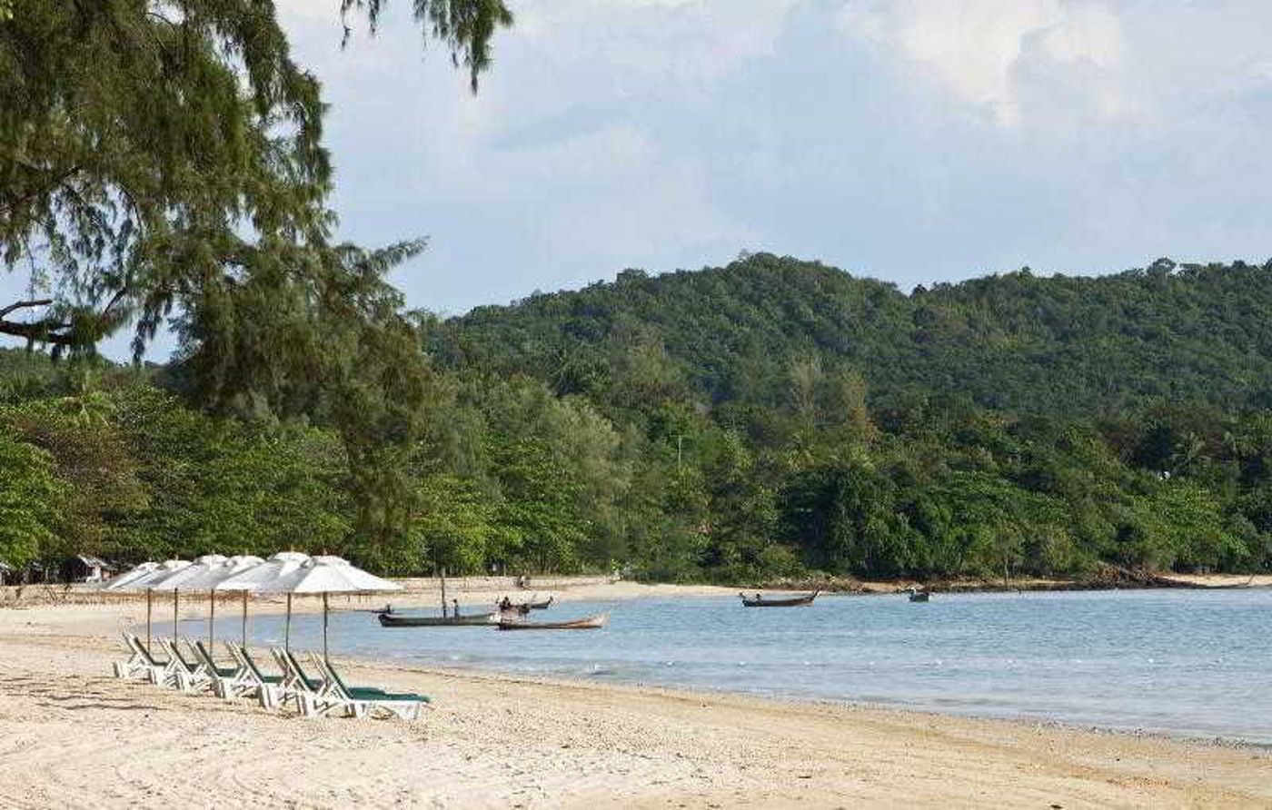 Dusit-Thani-Krabi-Beach-Resort-Beach-85