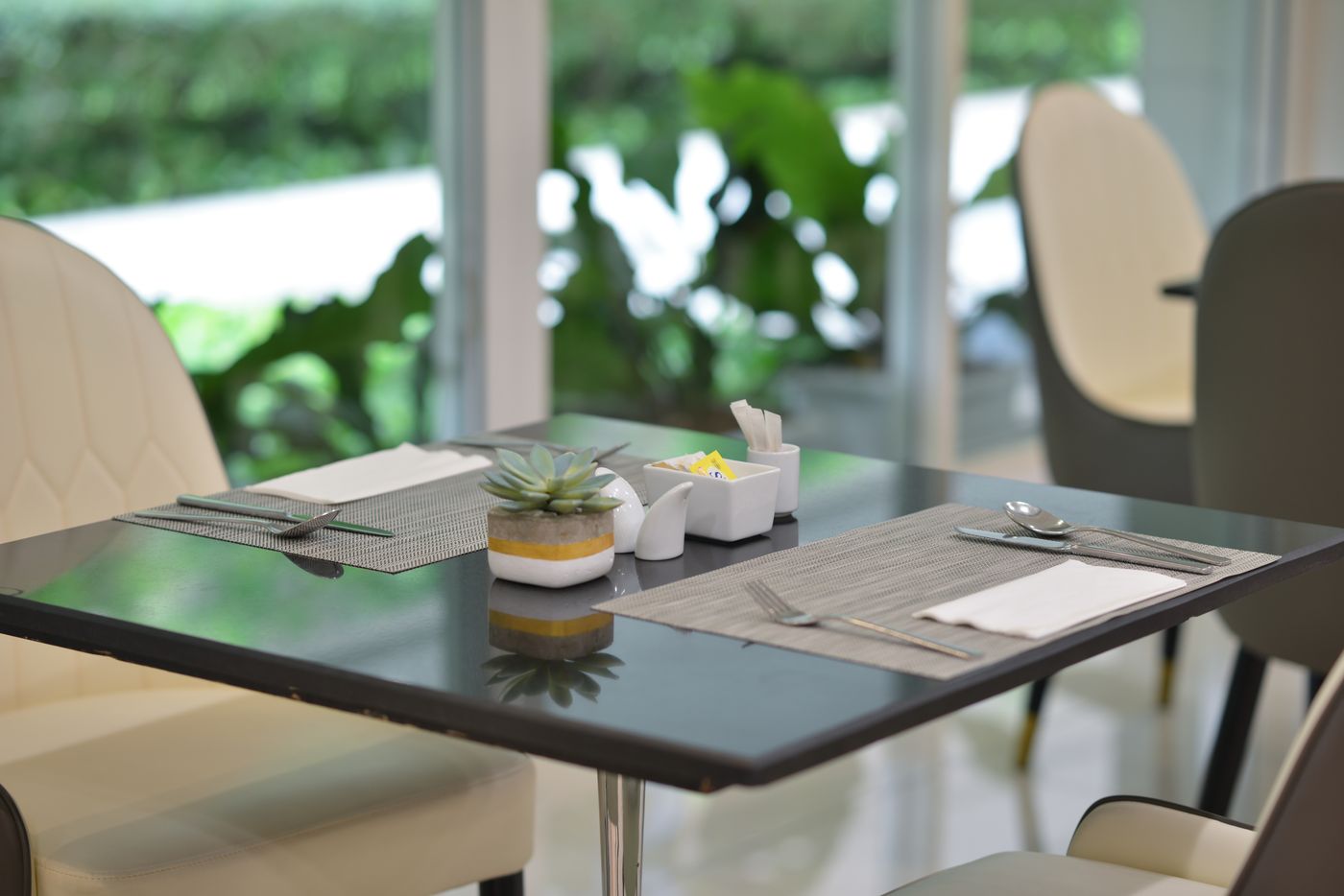 Centre-Point-Sukhumvit-Thong-Lo-Restaurant-53