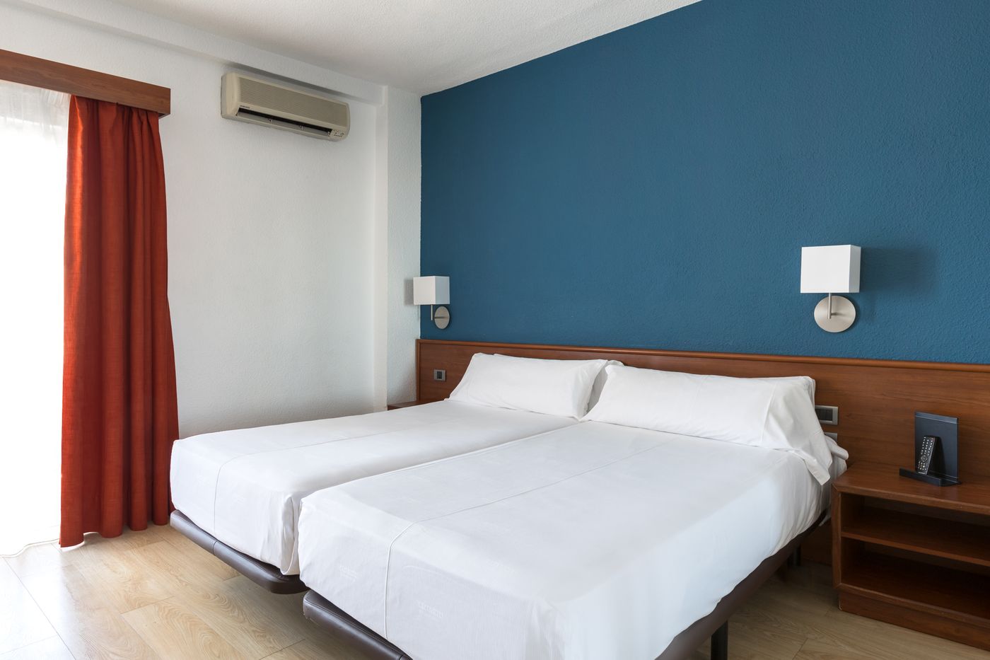 Catalonia-Punta-del-Rey-Room-26