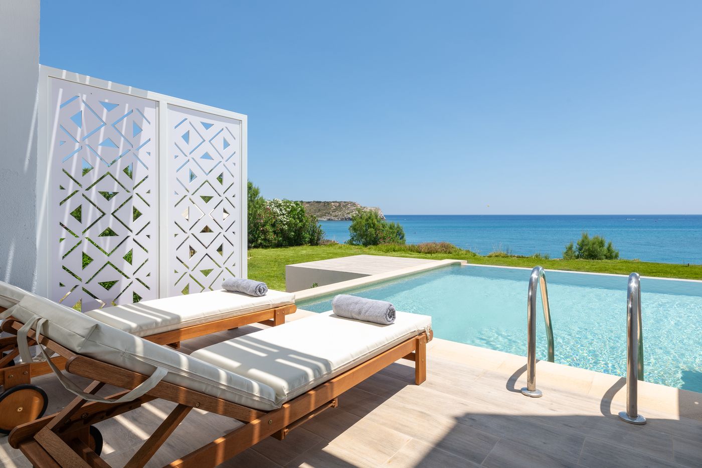 Paralos Rodos Lifestyle