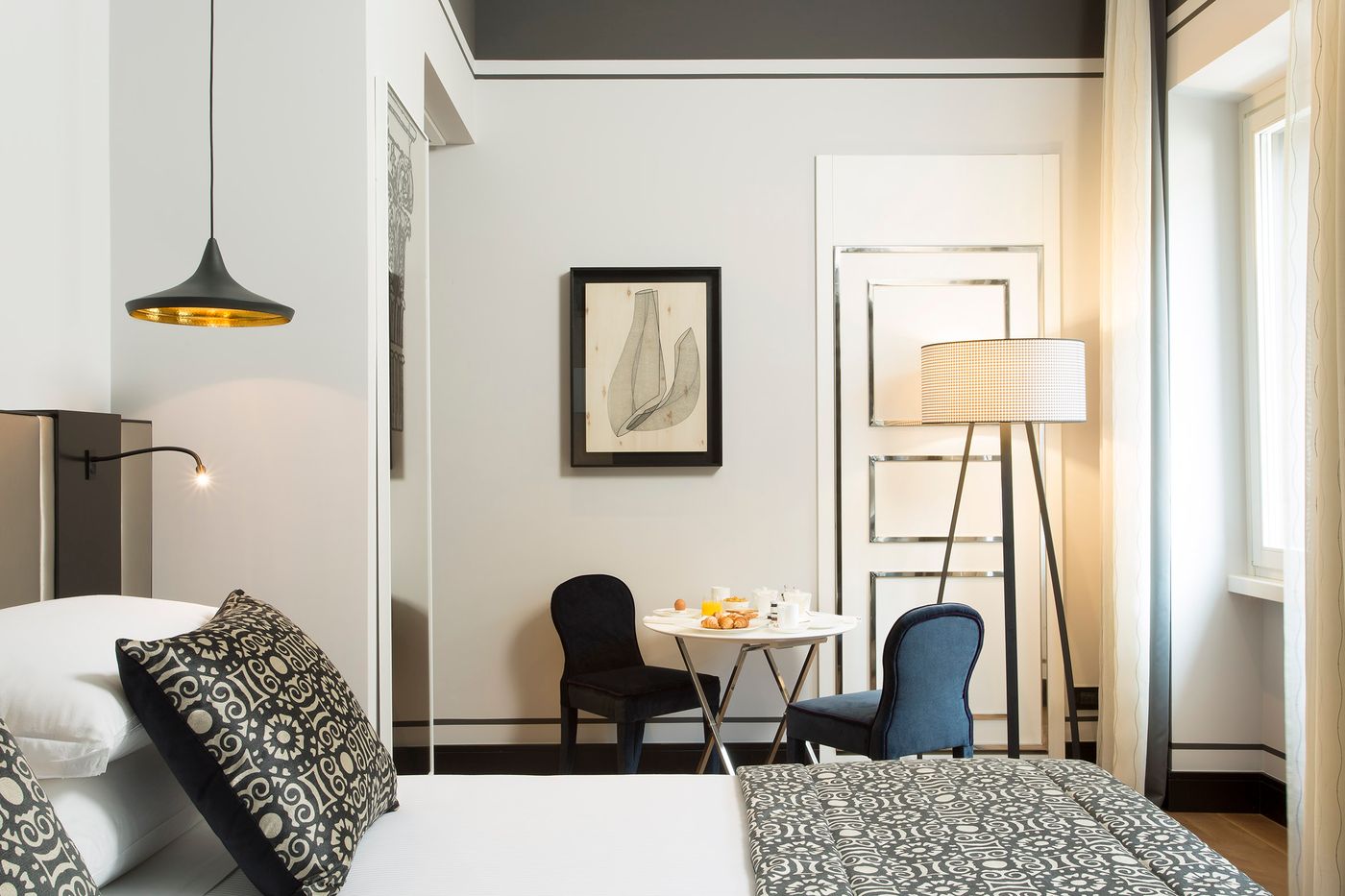 Corso-281-Luxury-Suites-Room-14