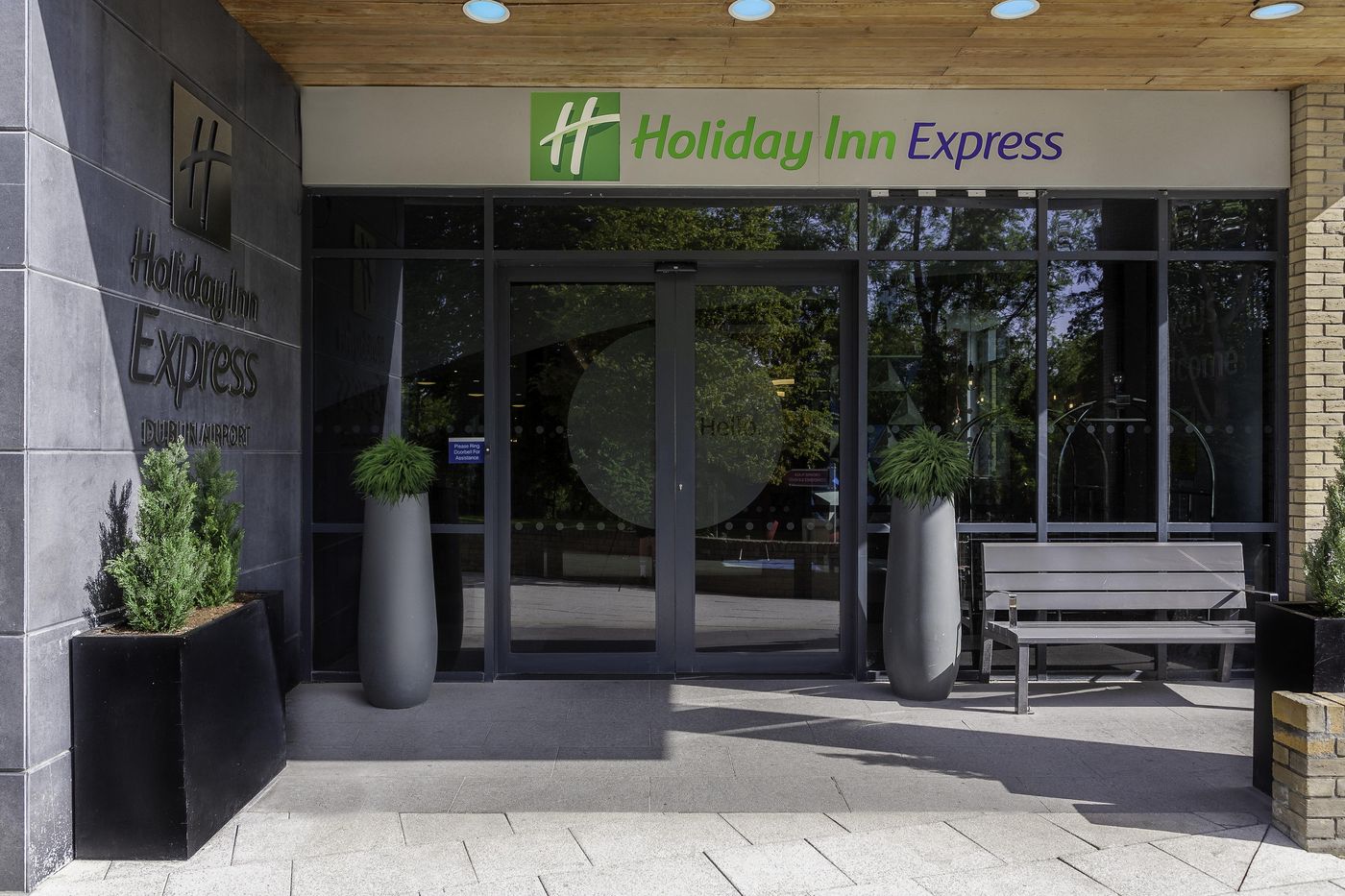 Holiday Inn Express Dublin Airport-Ireland-Dublin-General view-3